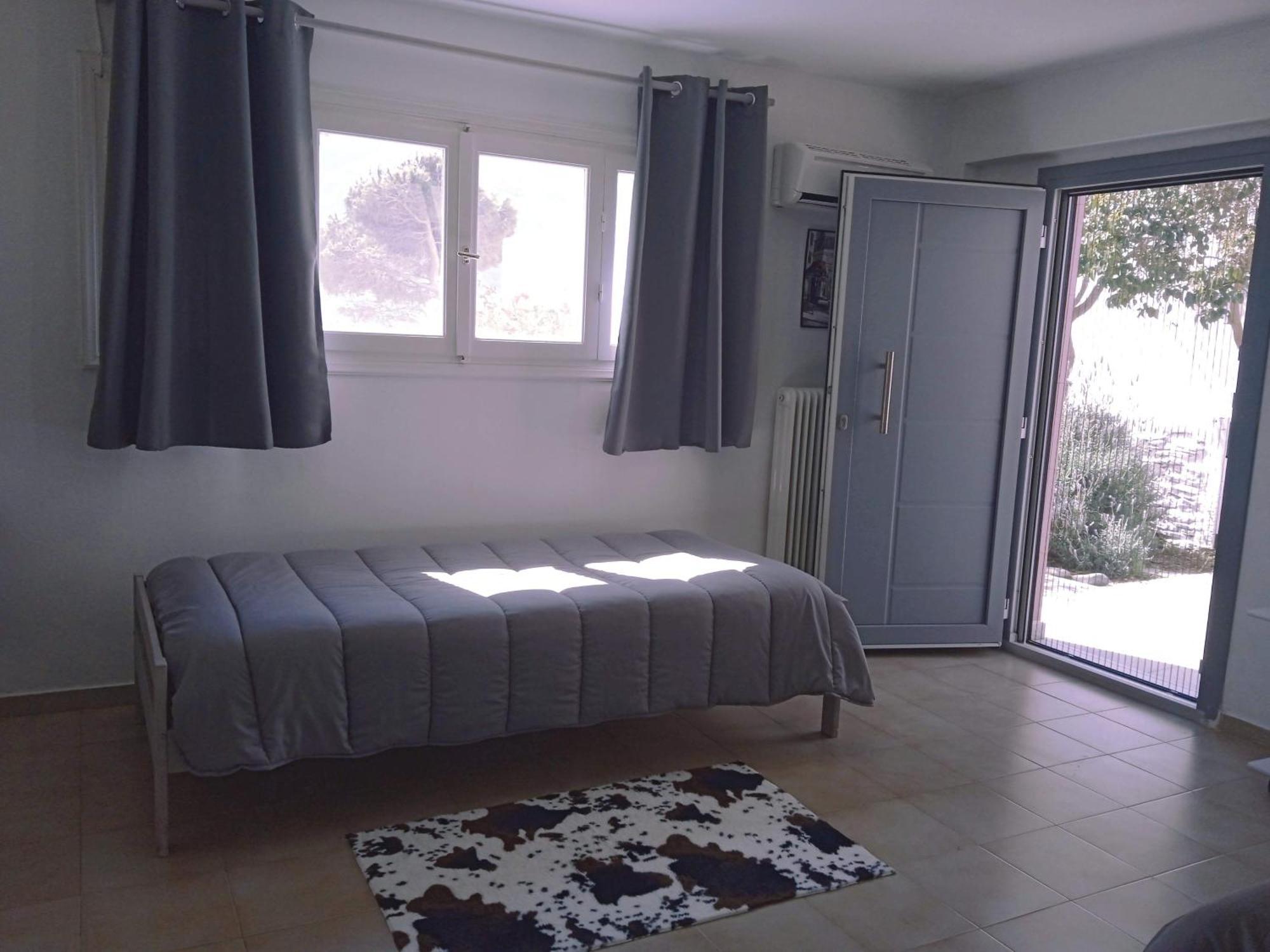 Andros Lighthouse Apartments Mesaria  エクステリア 写真
