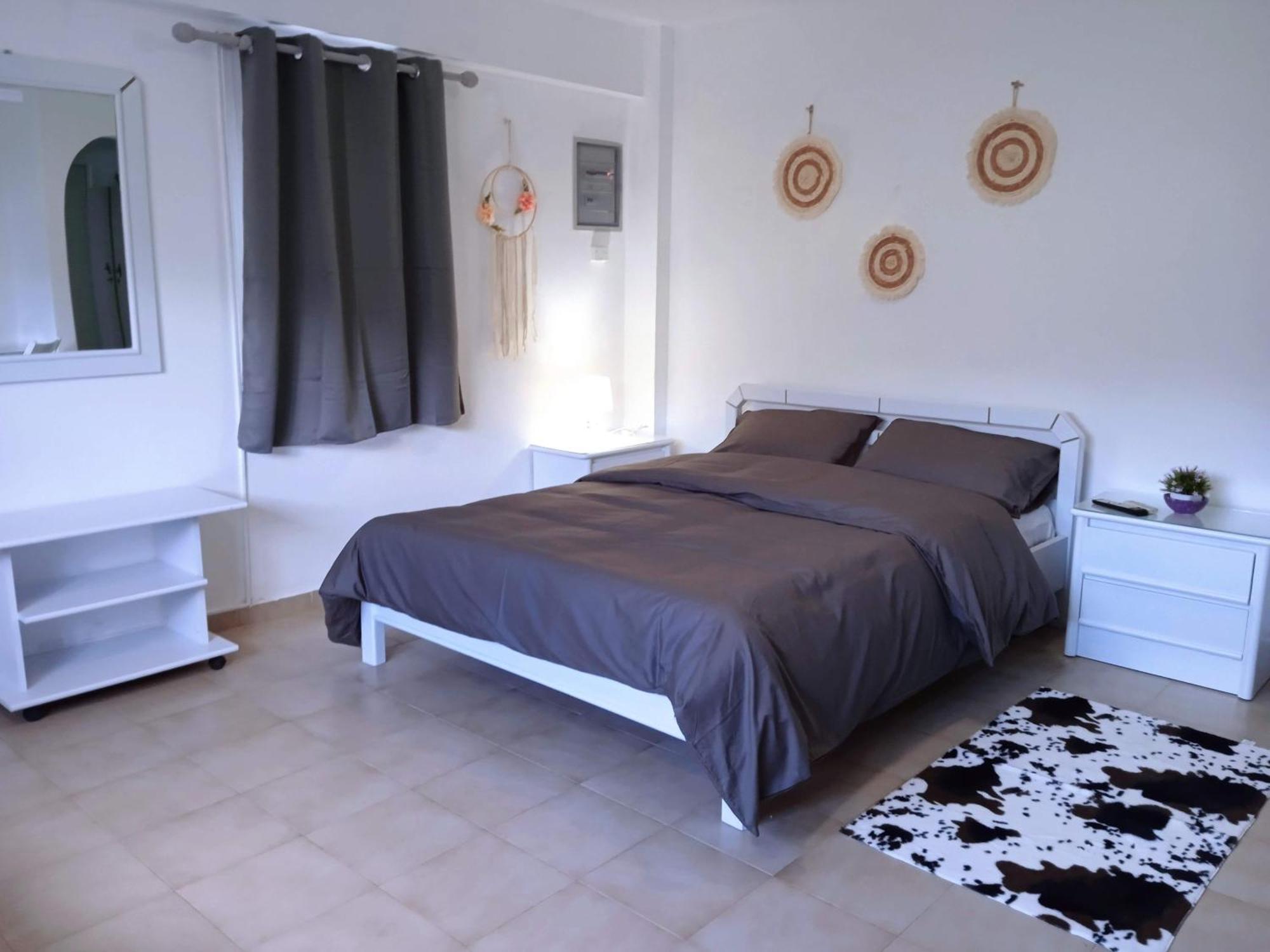 Andros Lighthouse Apartments Mesaria  エクステリア 写真