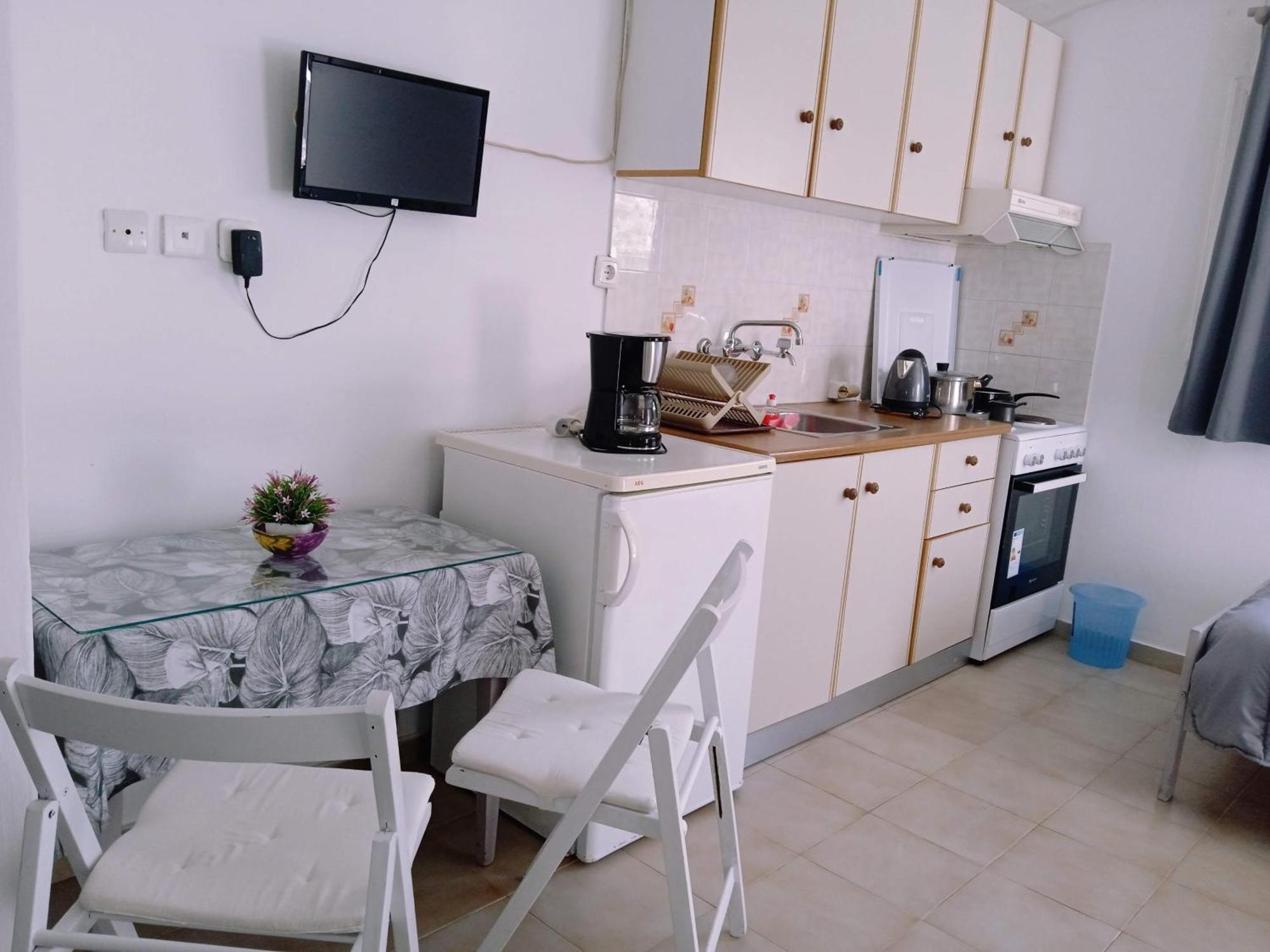 Andros Lighthouse Apartments Mesaria  エクステリア 写真